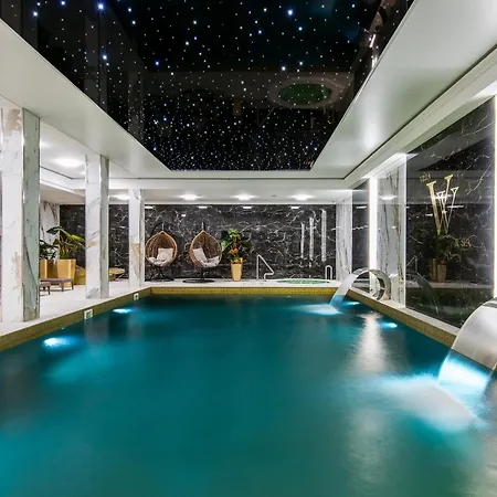 Vis A Vis Πανσιόν 4*