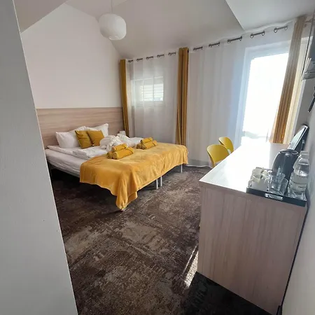 Vis A Vis 4* טרצ'סאץ'