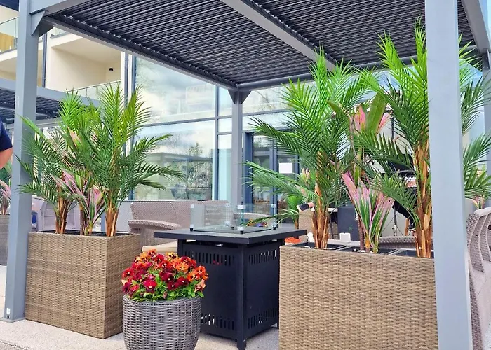 Vis A Vis Πανσιόν Trzęsacz